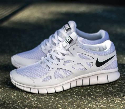 nike free rn 2 weiß|Nike Free RN white.